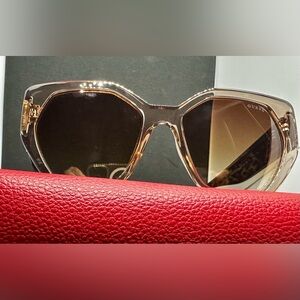 Guess Sunglasses with Red Case and Brown Gradient Lenses Leopard print.